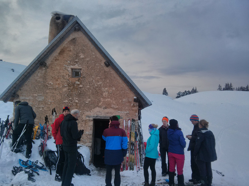 du monde ce soir à la cabane